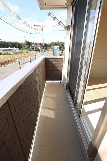 バルコニー　広々としたバルコニー