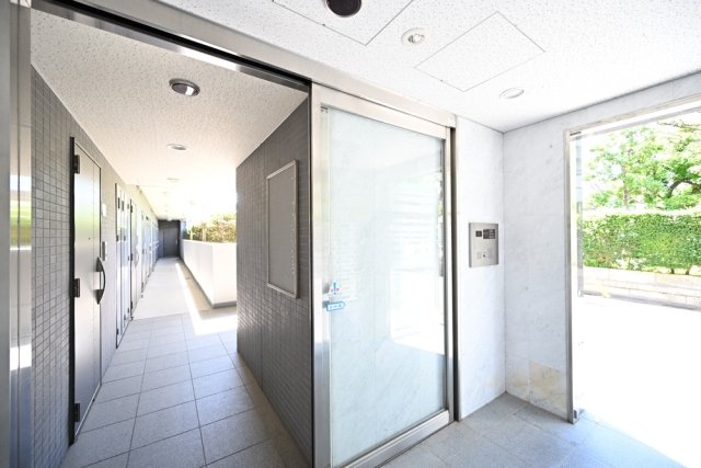 エントランス　毎日通るエントランスはこのようになっています