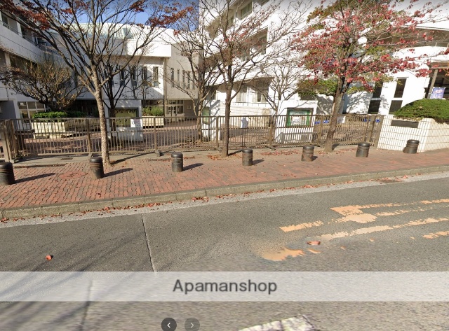 小学校　横浜市立東品濃小学校（小学校）まで1805m