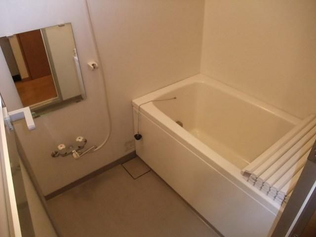 バス・シャワールーム　★追焚き付きのバスルームです★