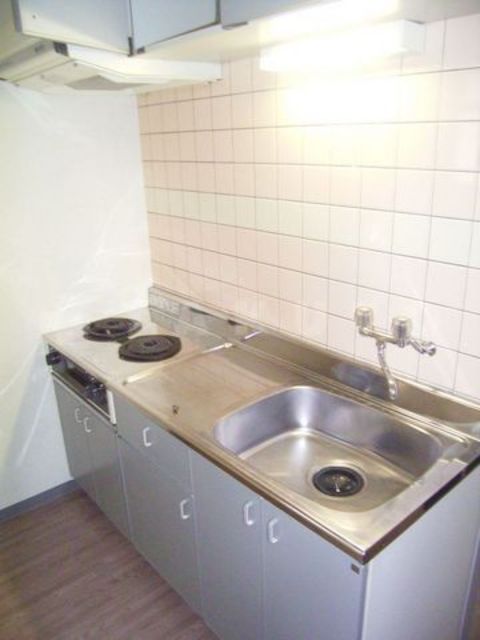 キッチン　写真は１０２号室