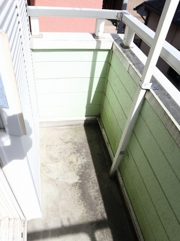 バルコニー　お洋服もたくさん干せます