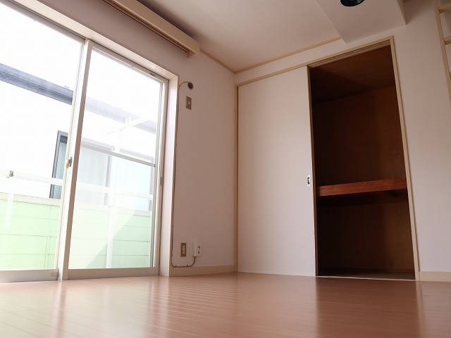 その他　収納付きで便利なお部屋です