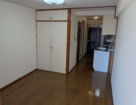 居室・リビング　こちらの居間で趣味の時間をお楽しみください