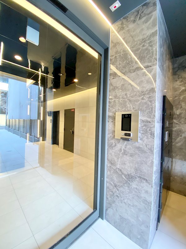 エントランス　オートロック