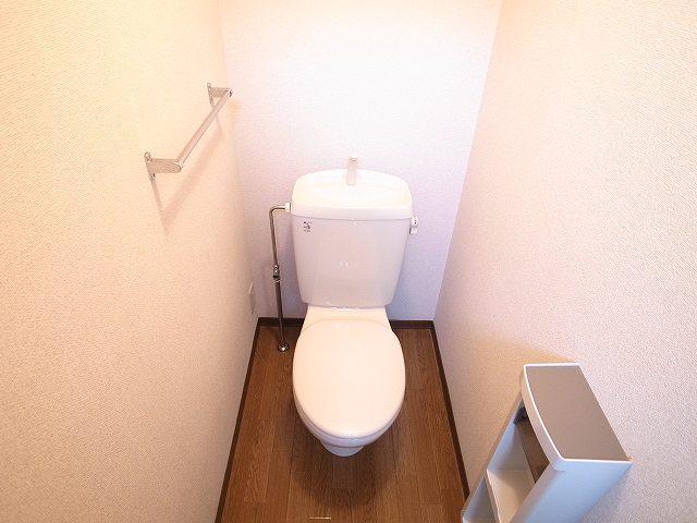 トイレ　トイレもきれいです