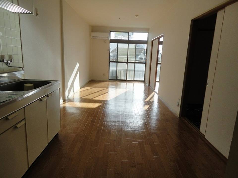 居室・リビング　リビング