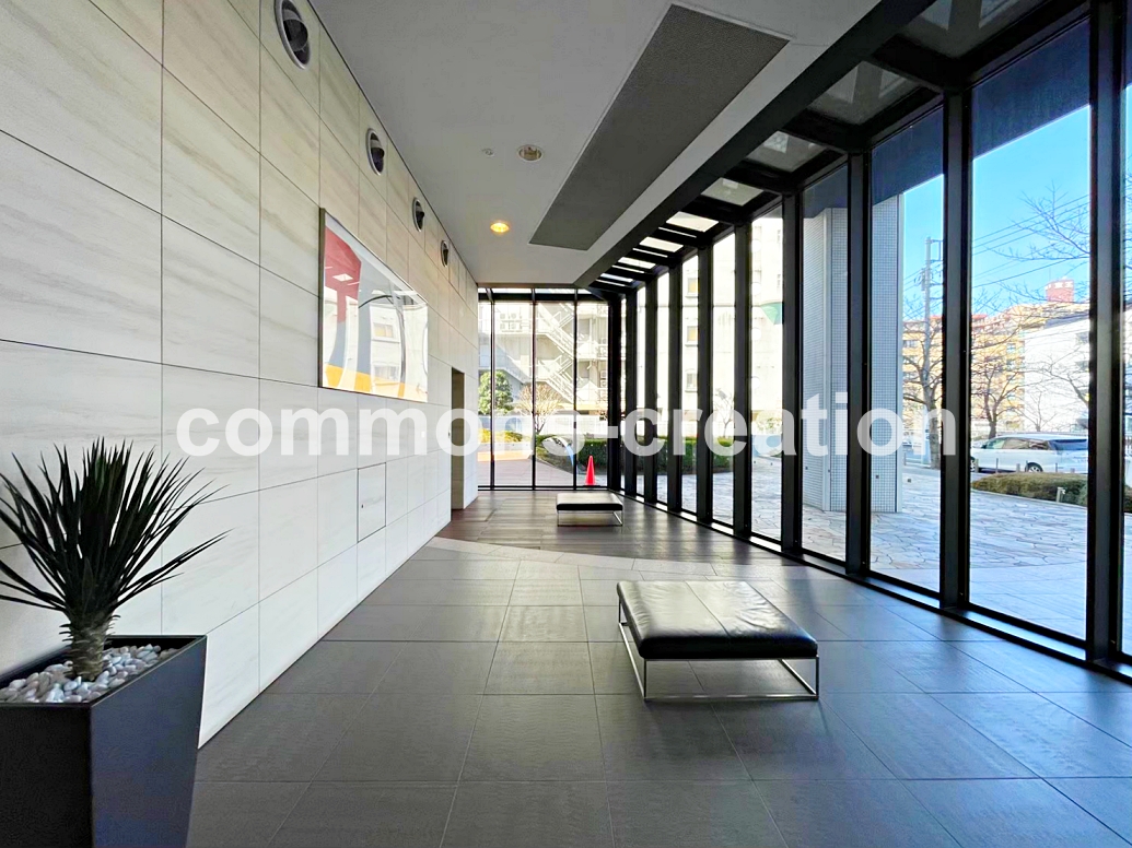 コンビニ　セブンイレブン目黒柳通り店（コンビニ）まで128m