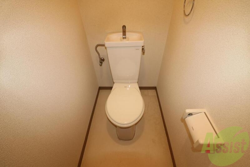 トイレ　シンプルなトイレです