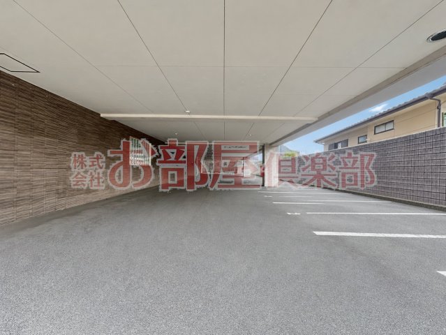 駐車場　駐車場完備です