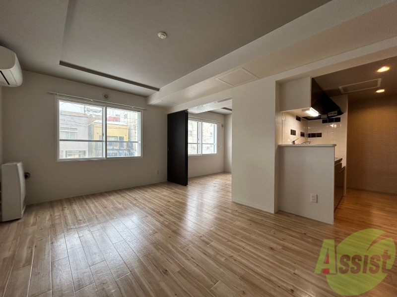 居室・リビング　広くてキレイなＬＤＫが広がっていて、充実した生活が送れそう。