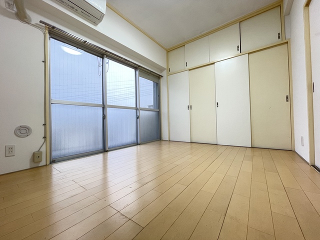 その他部屋・スペース　窓から暖かな日差しが入ります♪