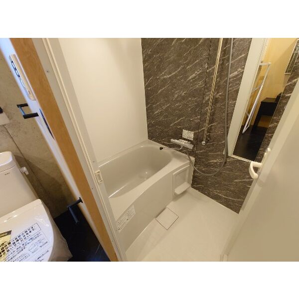 バス・シャワールーム　建築中