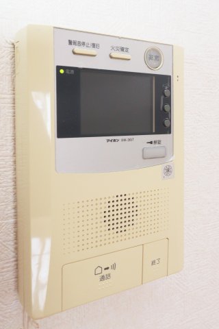 セキュリティ　別号室のものです。現状優先となります。