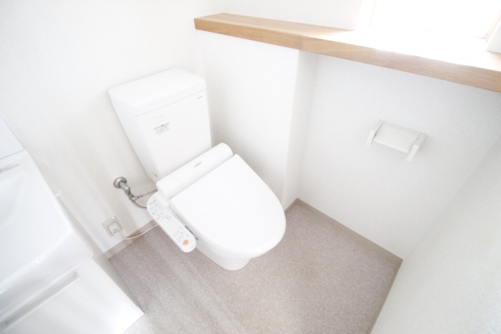 トイレ　※他部屋写真使用