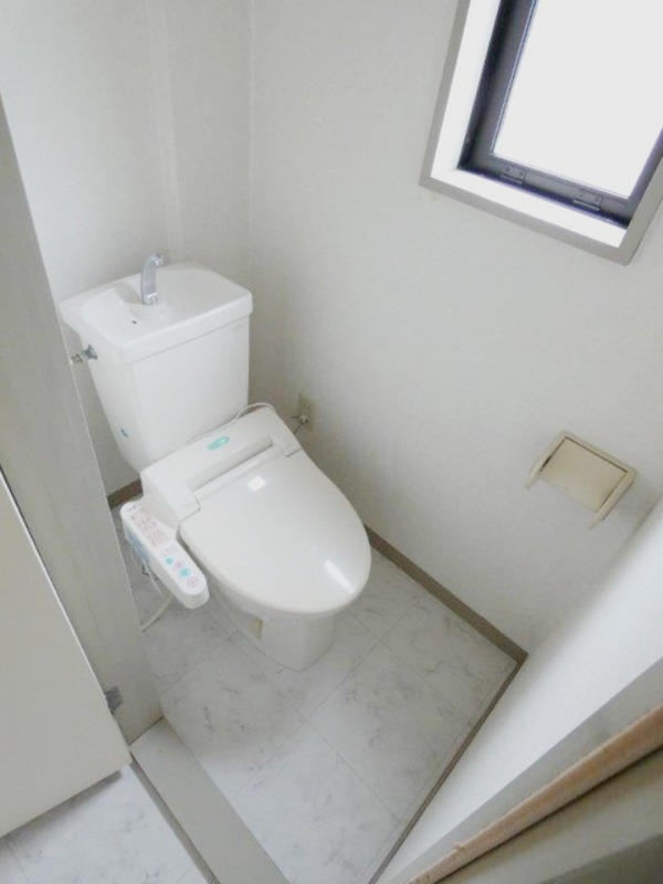 トイレ　図面と現状に相違がある場合には現状を優先