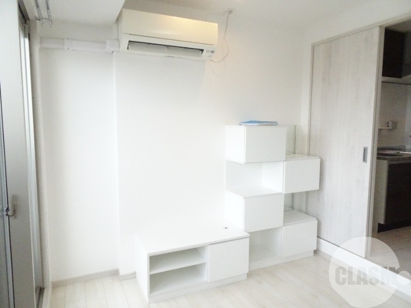 居室・リビング　収納付き♪