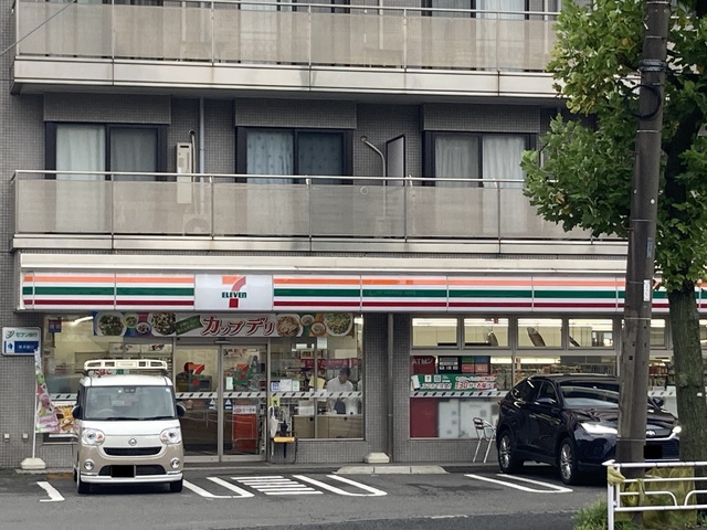 コンビニ　セブンイレブン横浜岸根公園店（コンビニ）まで89m