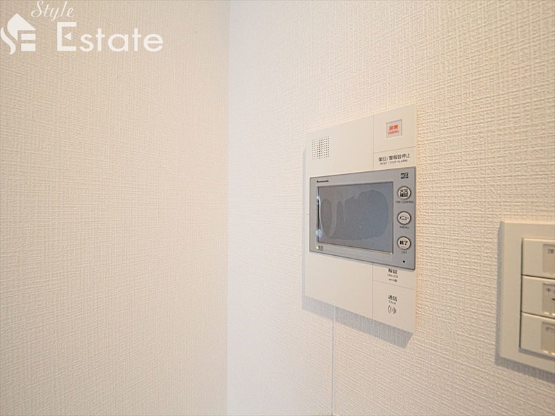 セキュリティ　モニター付きインターホン