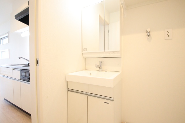 洗面設備　※別室の参考写真の為、現況優先です。