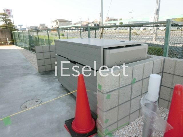 その他共有部分　専用ごみ置き場でゴミ捨てらくちん