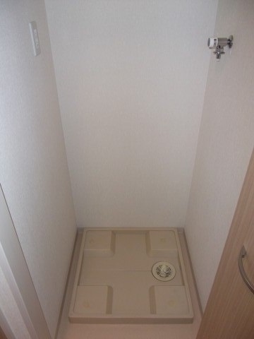 その他設備　「防水パン付きの室内洗濯機置場」