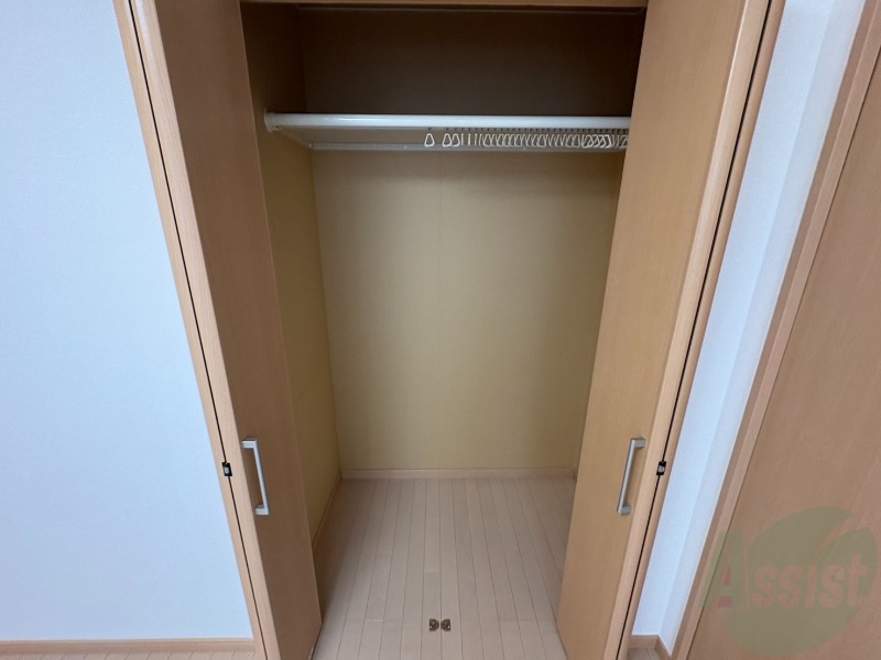 収納　クローゼットがありました。お洋服や荷物はここへ