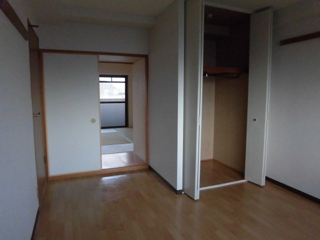 居室・リビング　きれいな部屋です