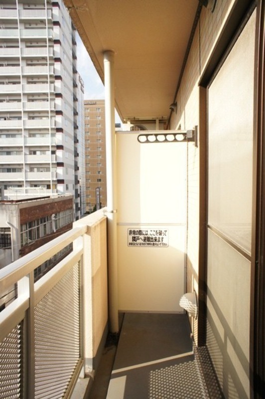 バルコニー　図面と現状に相違がある場合には現状を優先