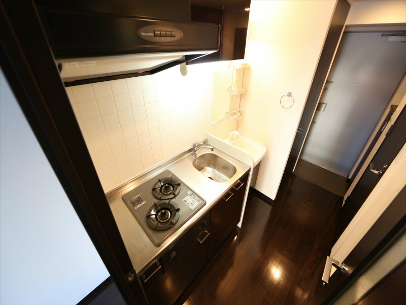 キッチン　システムキッチン（ガス2口）冷蔵庫・レンジ等ご用意できます