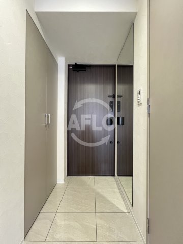 玄関　グランドファースト大阪福島　玄関