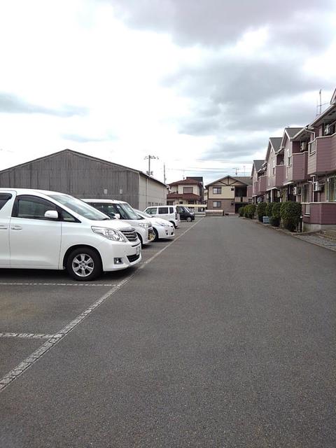 駐車場　駐車場