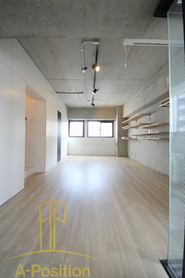 玄関　SENSE UMEKITA