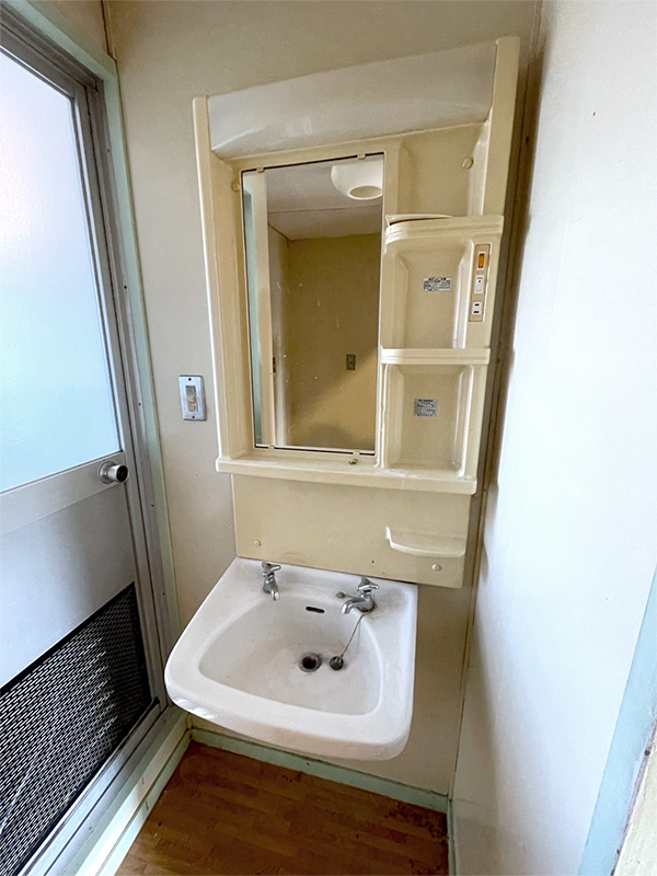 洗面設備　異なる場合は現況を優先。