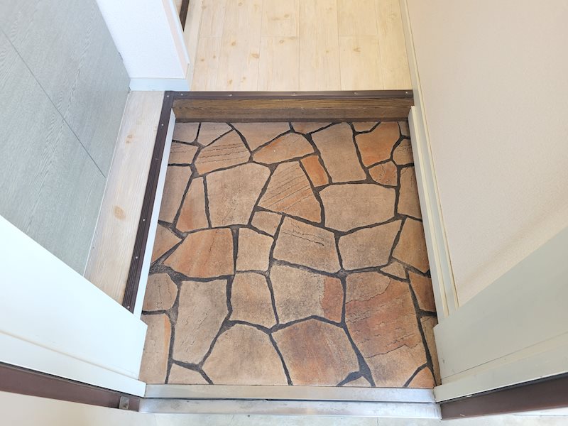 玄関　参考写真