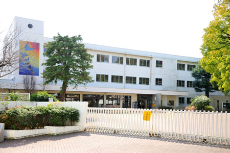 小学校　府中市立府中第五小学校（小学校）まで858m