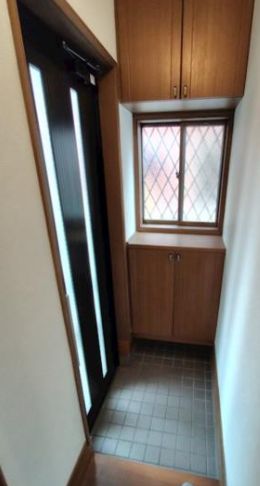 玄関　収納もある玄関です