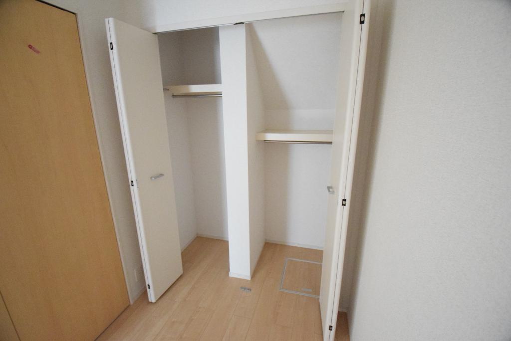 収納　クローゼット