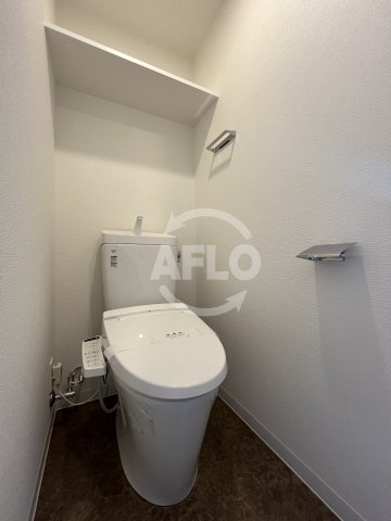 トイレ　ArtizA新大阪D.C　トイレ