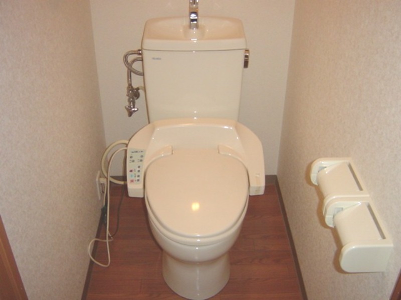 トイレ　図面と現状に相違がある場合には現状を優先