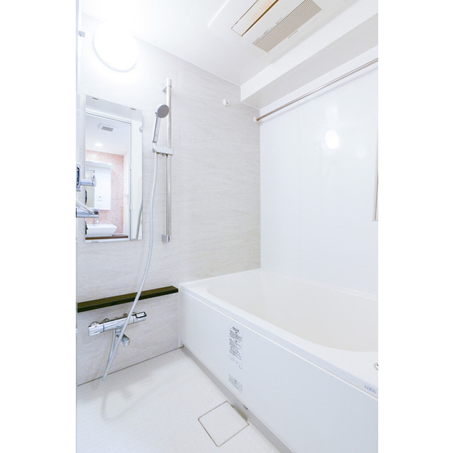 バス・シャワールーム　バス※別部屋参考写真