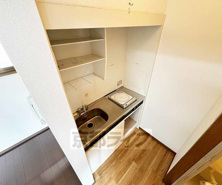 キッチン　収納スペース有り