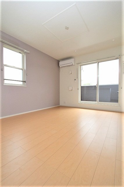 居室・リビング　※参考画像