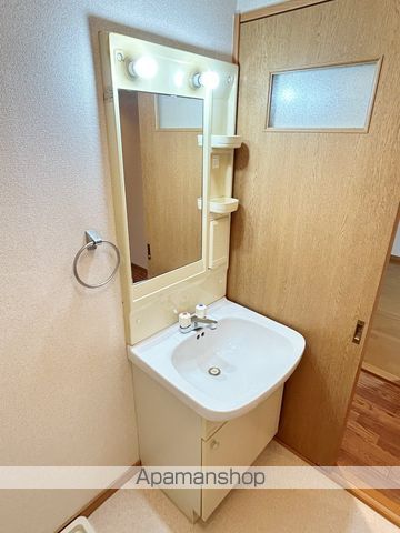 御前崎市 2階建 築25年の内装写真