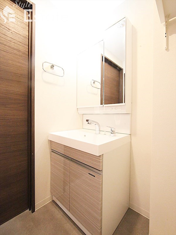 洗面設備　独立洗面台