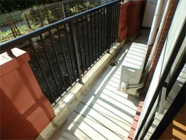 バルコニー　明るいバルコニーです