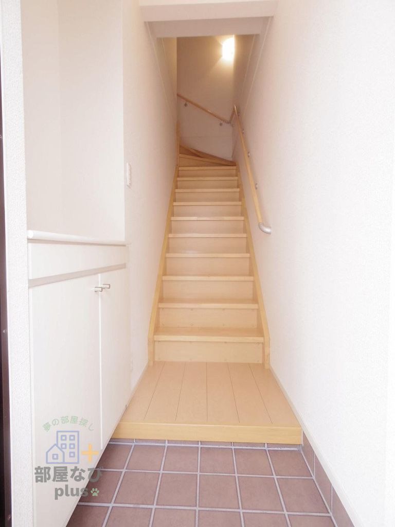 玄関　※同仕様写真です