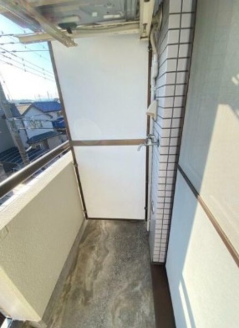 バルコニー　他部屋参考写真です。
