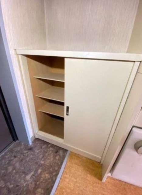 玄関　他部屋参考写真です。