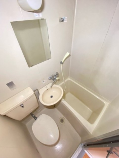 バス・シャワールーム　他部屋参考写真です。